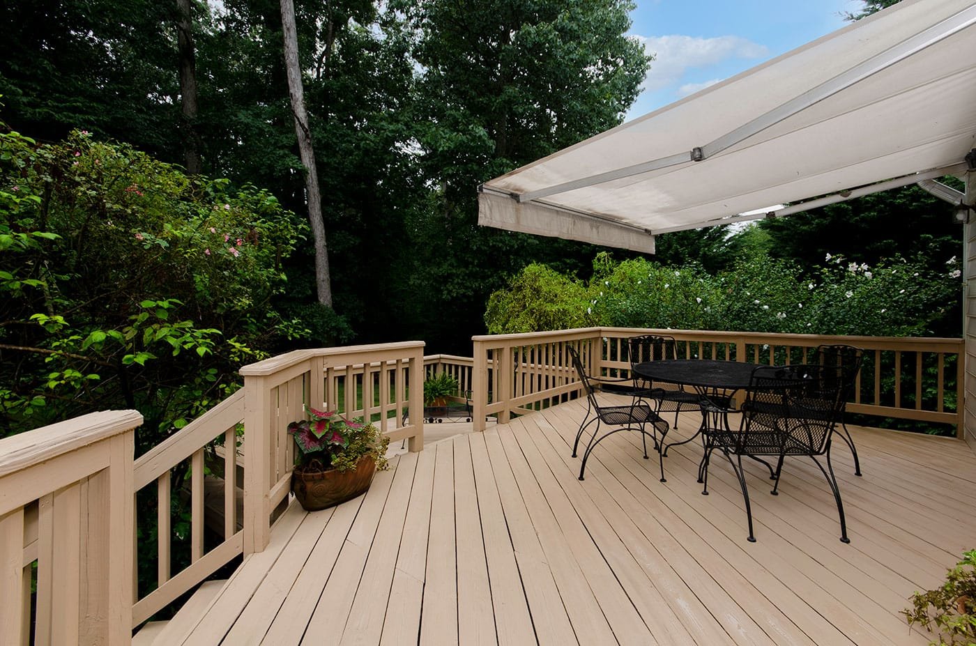 Deck Cost in Terre Haute (2025): Prices by Size, Material, Rails, and Labor