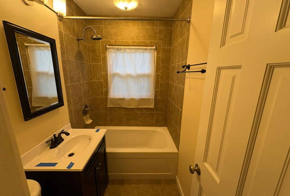 before-tiled-shower-bathroom-remodel-in-Terre-Haute