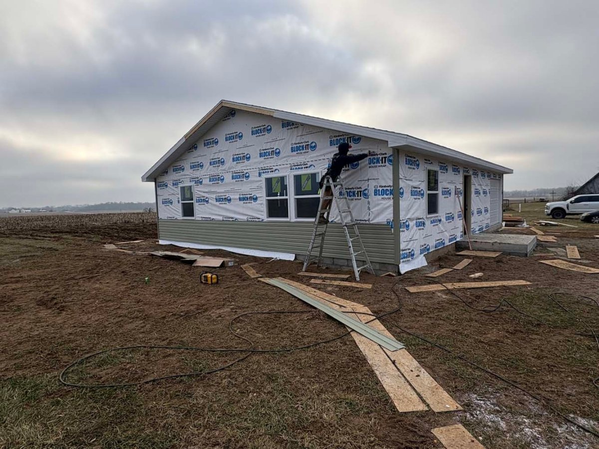 housewrap joints being taped