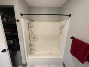 Before of Bathtub to Shower Conversion